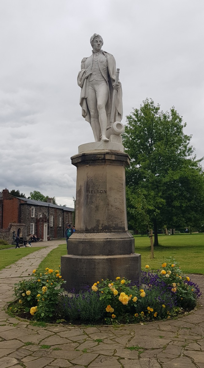 Statue Admiral Horatio Nelson #1