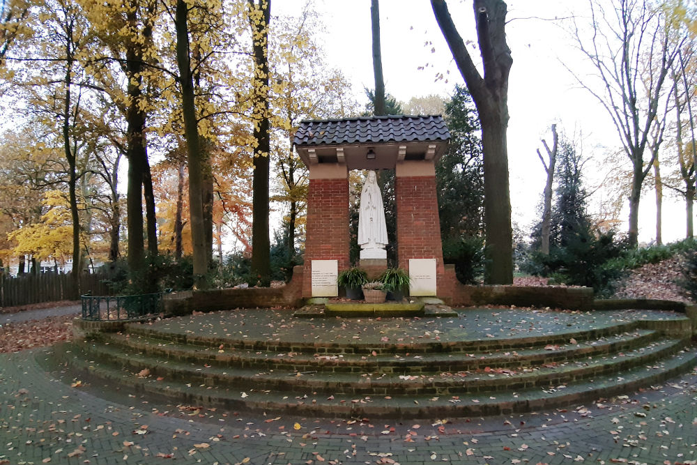 Monument Onze Lieve Vrouw van Ftima Sprundel #2