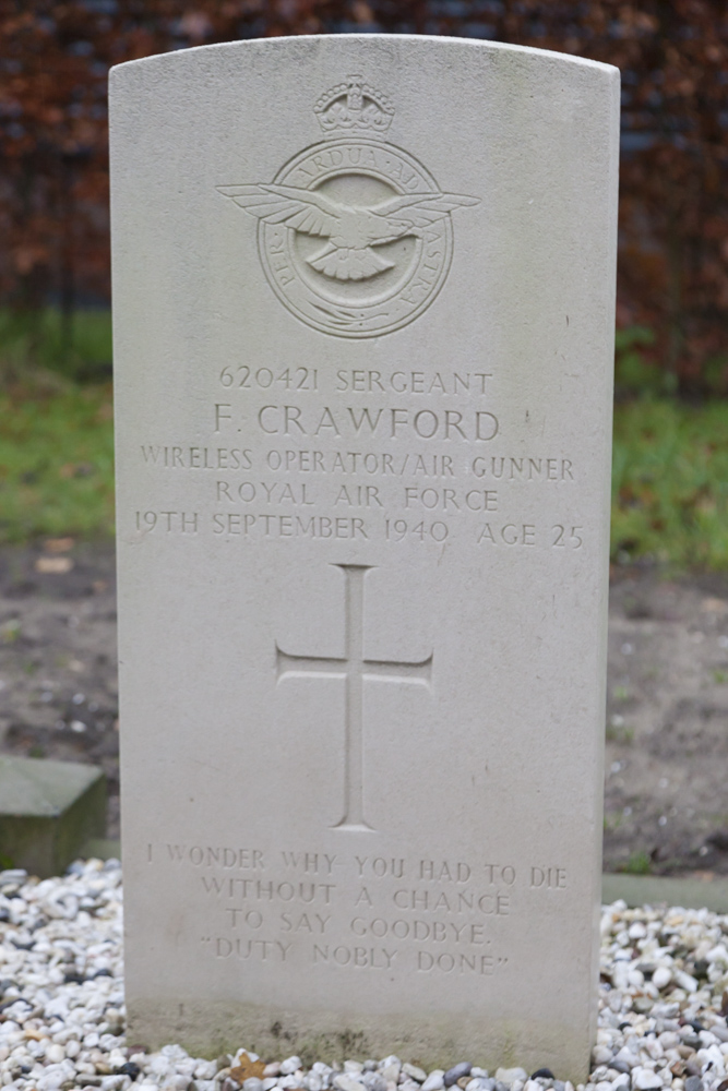 Commonwealth War Graves Churchyard Marinvelde #3