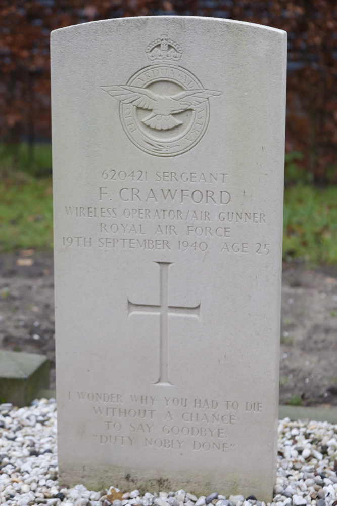 Commonwealth War Graves Churchyard Mariënvelde #3