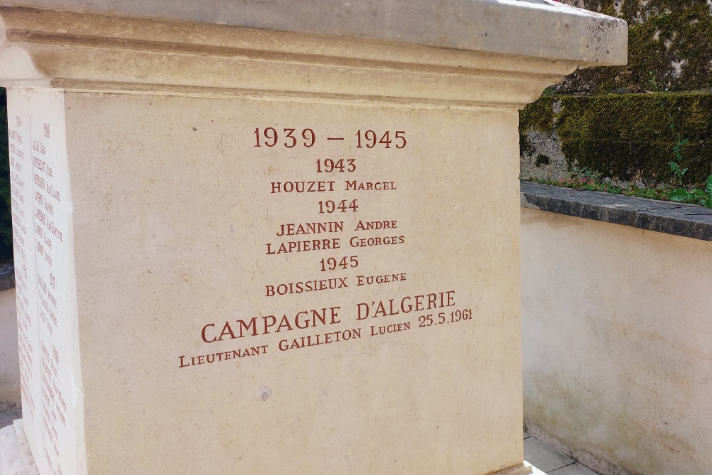 War Memorial Lancié #4