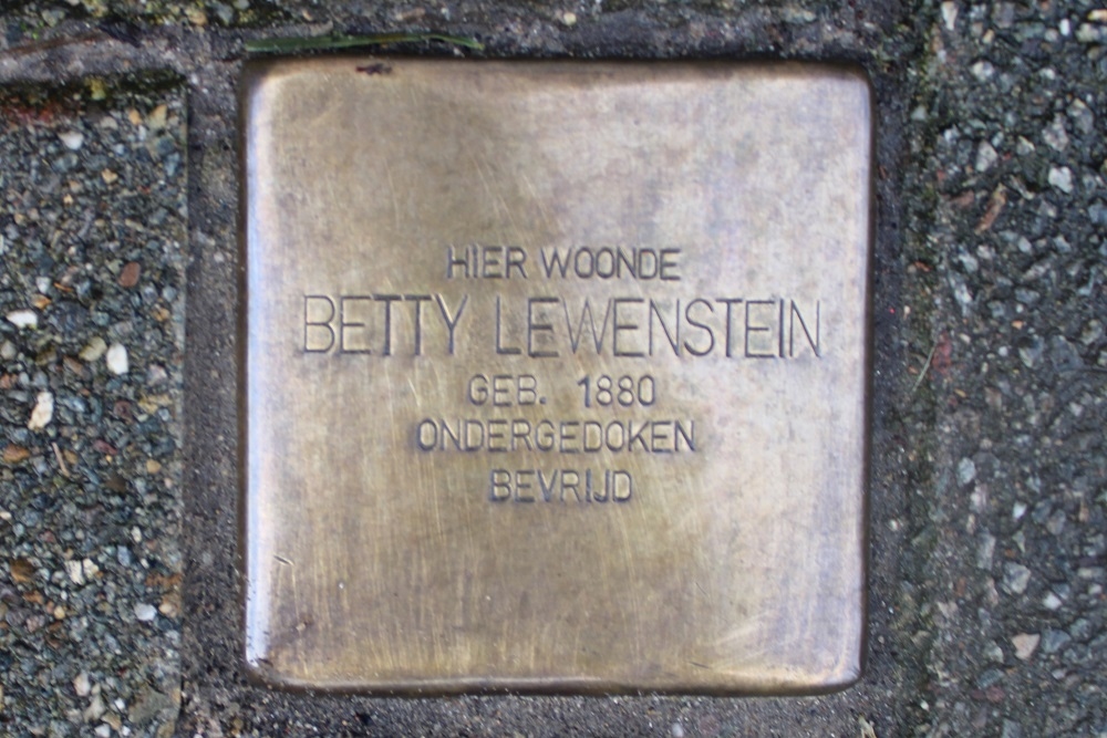 Stolperstein Richard Holstraat 2