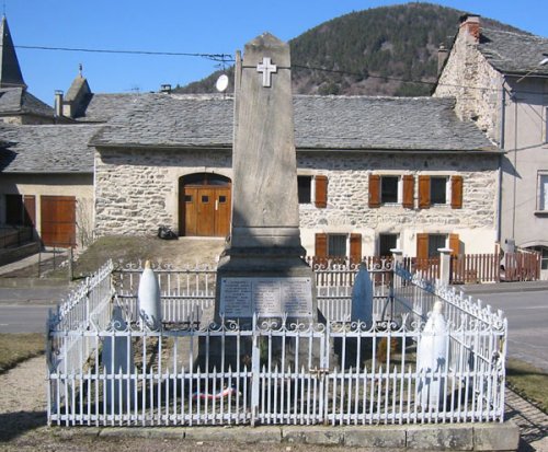 War Memorial Saint-Hostien
