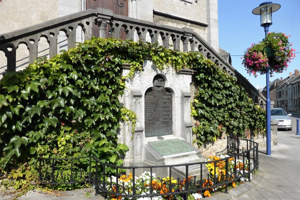 Oorlogsmonument Mariembourg #1