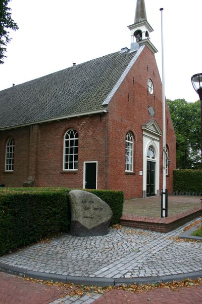 War Memorial Muntendam #2