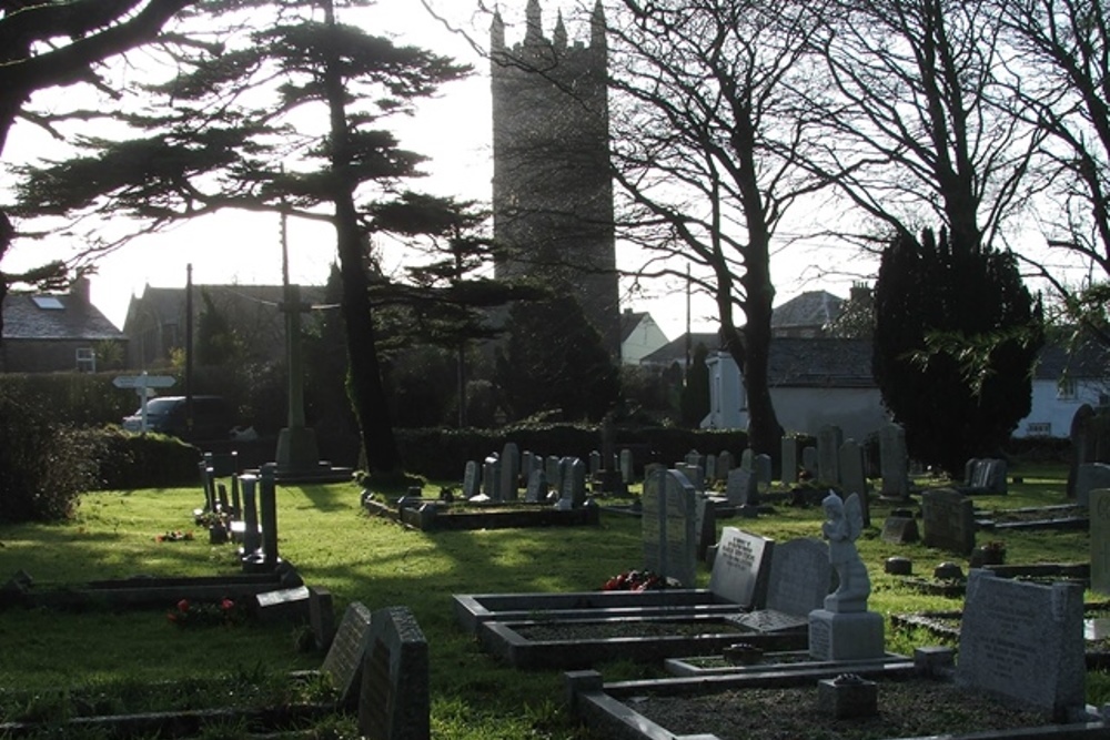 Commonwealth War Graves St. Mabyn Church Cemetery #1