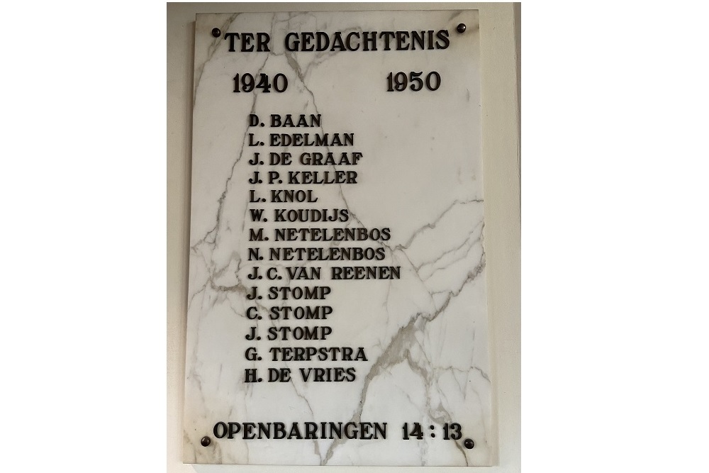 Oorlogsmonument Oosterkerk #2