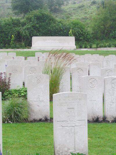 Oorlogsgraven van het Gemenebest Saint Jamess Cemetery #4