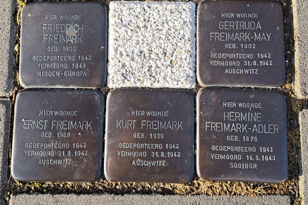 Stolpersteine Peschstraat 2 #3