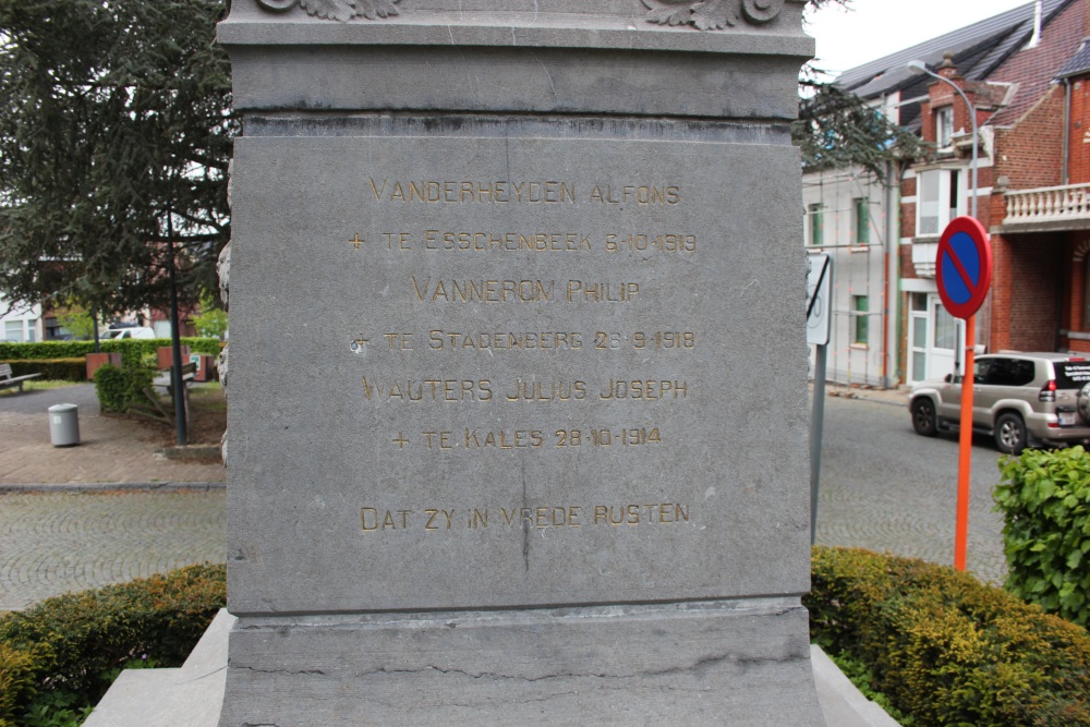 War Memorial Essenbeek #4