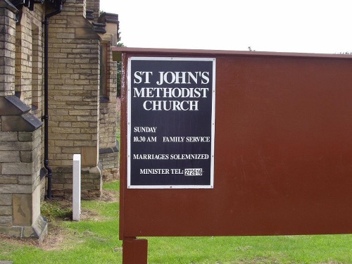 Oorlogsgraven van het Gemenebest St. John Methodist Chapelyard #1