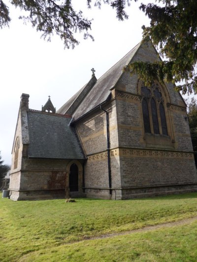 Oorlogsgraf van het Gemenebest St. John Churchyard