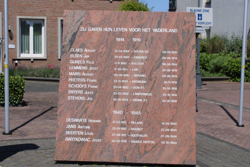 War Memorial Heusden #3