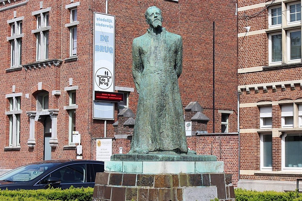 Sculpture Father Jozef Raskin Aarschot