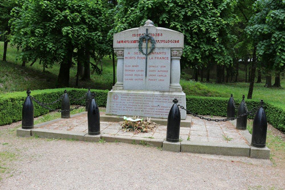 Oorlogsmonument Fleury #1