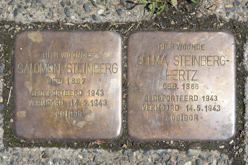 Stolpersteine Houtstraat 63