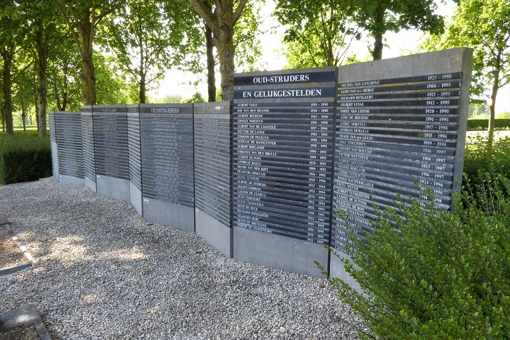 Memorial Veterans Central Cemetery Zottegem