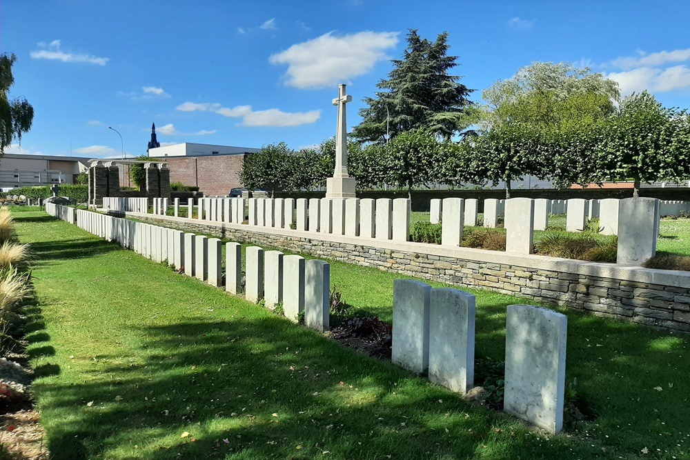 Commonwealth War Graves Albert Extension #2