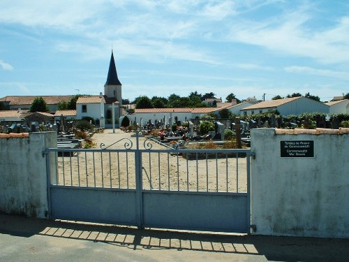 Commonwealth War Graves Barbâtre #2