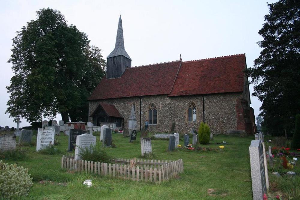 Oorlogsgraven van het Gemenebest St. Peter and St. Paul Churchyard