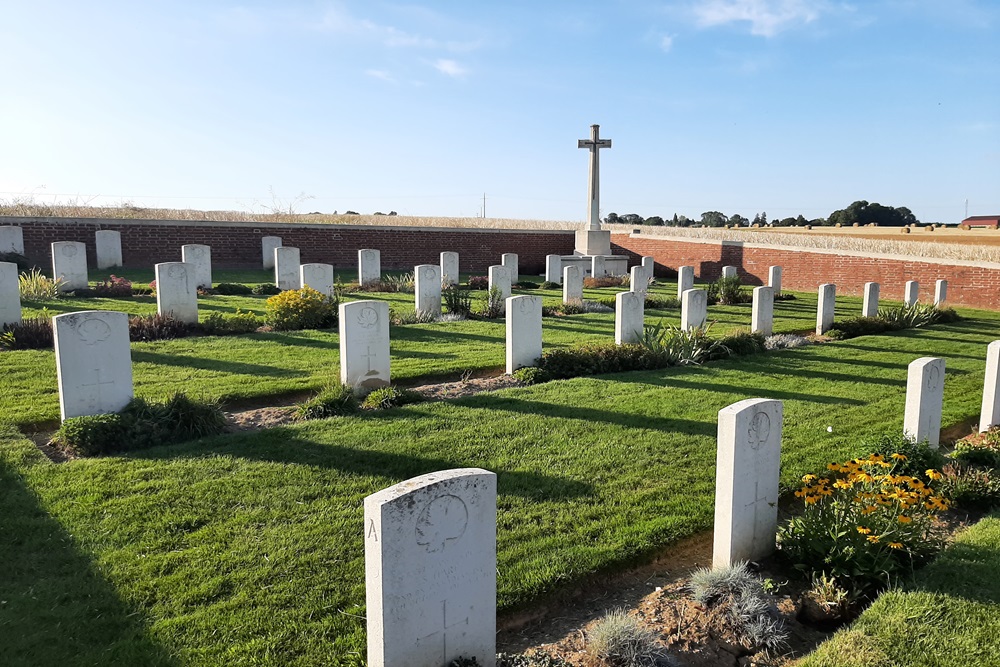 Oorlogsbegraafplaats van het Gemenebest Sunken Road (2nd Canadian) #3