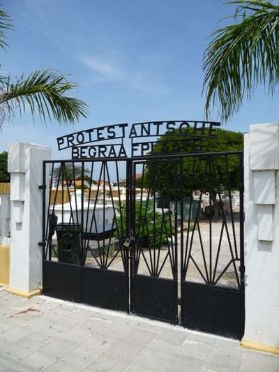 Commonwealth War Graves Oranjestad #3