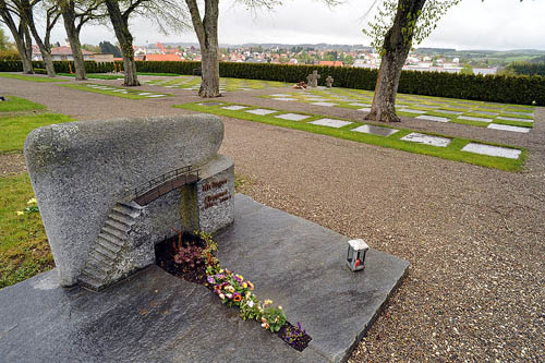 Duitse Oorlogsgraven Stetten am Kalten Markt #1