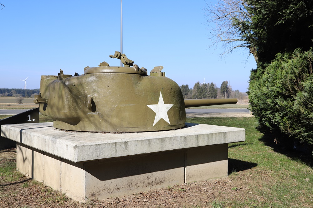 Sherman Turret Direction Assenois