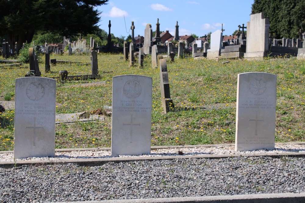 Commonwealth War Graves Jemappes #4