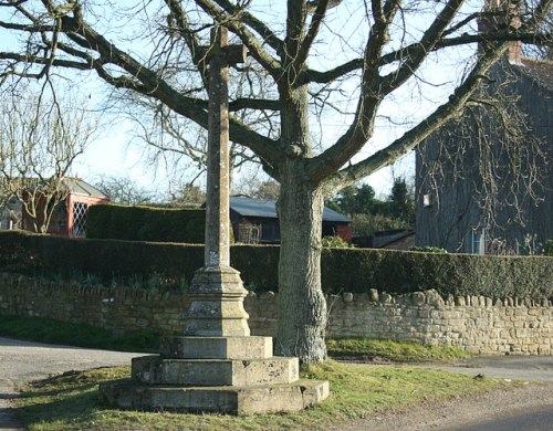 Oorlogsmonument Ditteridge #1