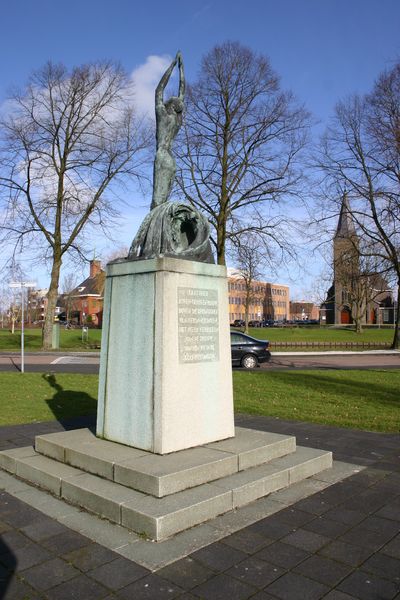 Monument Leerlingen Zeevaartschool Delfzijl #5