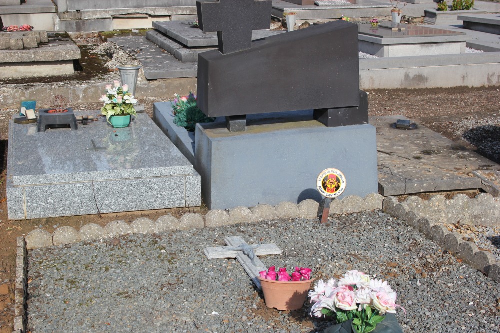 Belgian Graves Veterans War Graves Poucet #3