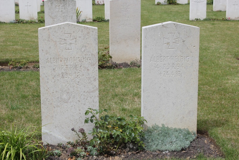 Commonwealth War Cemetery Pont-d'Achelles #4