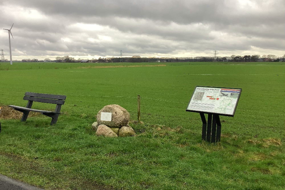 Gedenkteken Wapendropping Hoge Hexel