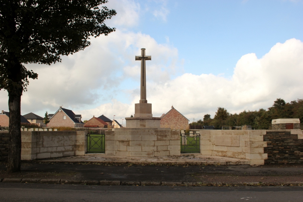 Commonwealth War Cemetery Fosse No.7 (Quality Street)