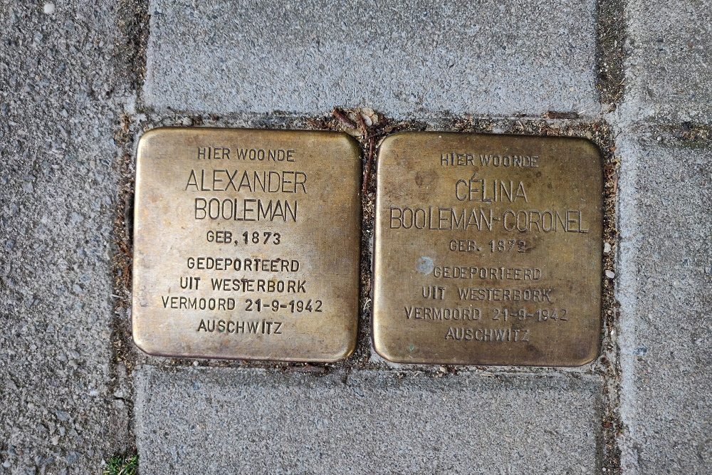 Stolpersteine Van Eeghenstraat 63