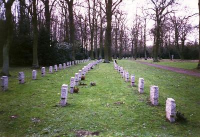 Duitse Oorlogsbegraafplaats Angelsdorf #1