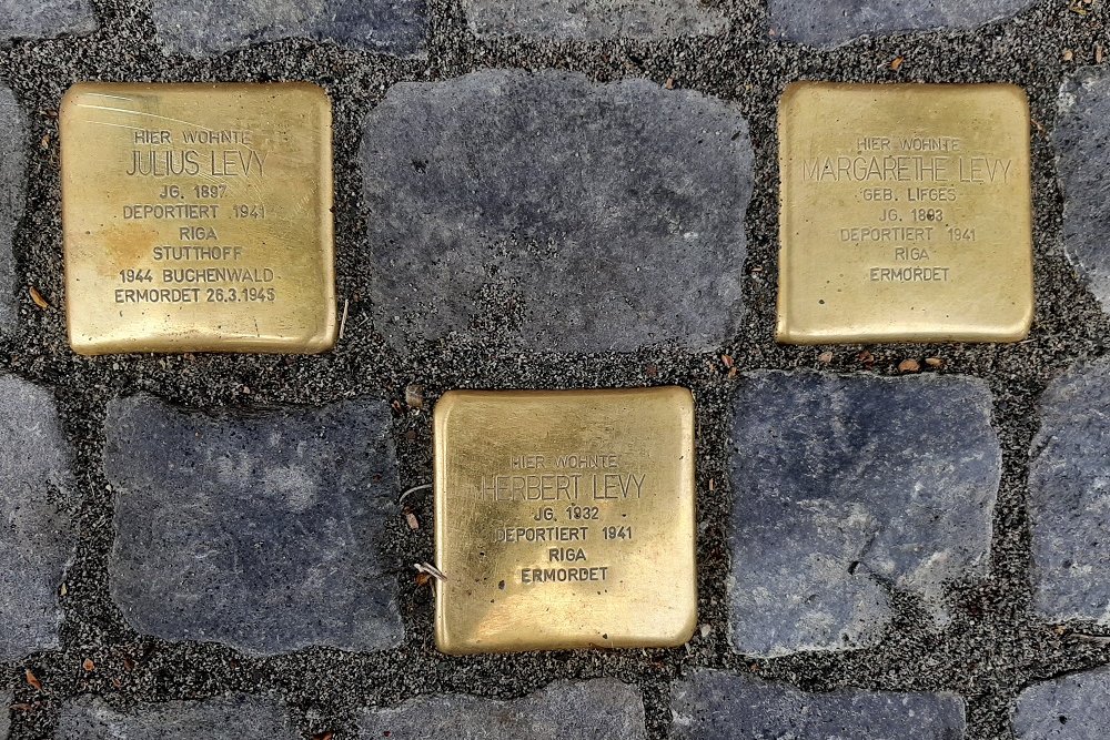 Stolpersteine Auf dem Wingert 17