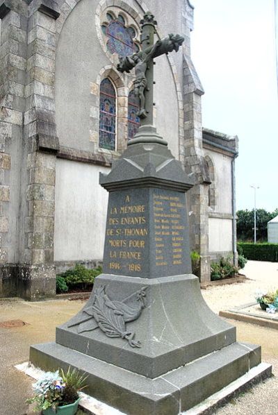 War Memorial Saint-Thonan #1