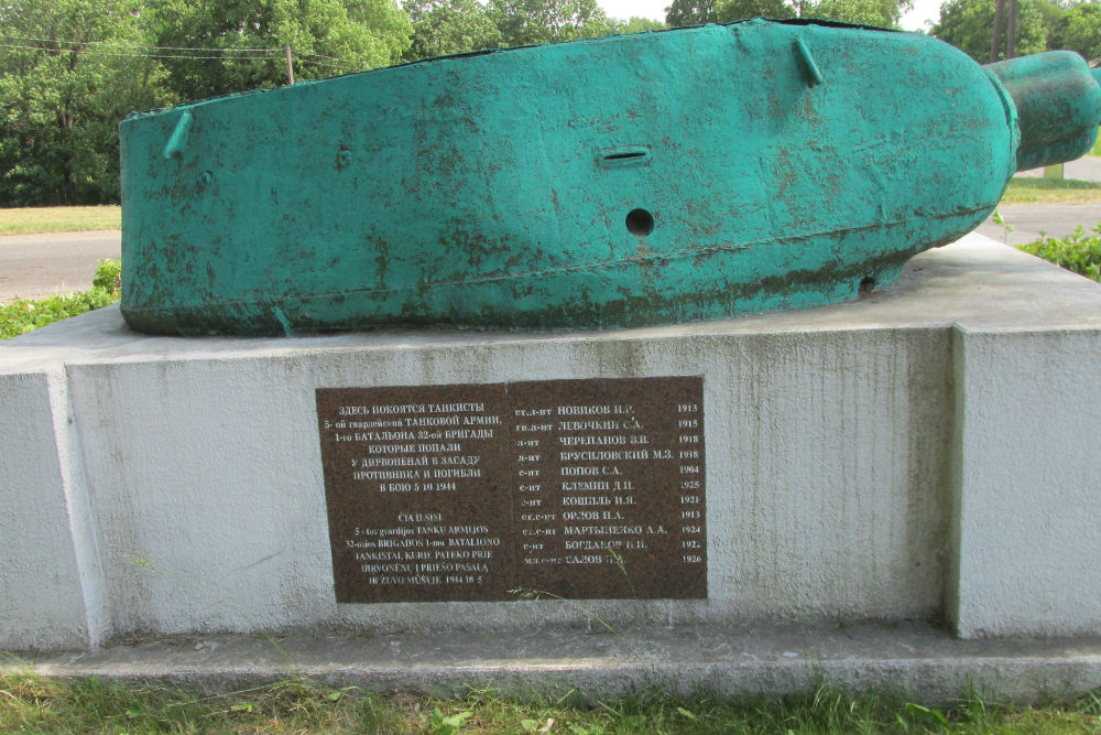Mass Grave Soviet Soldiers & Turret T-34/85 #5