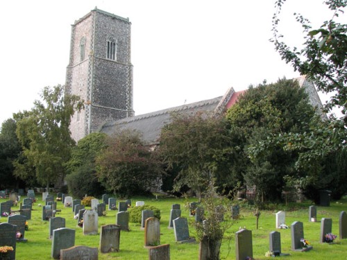 Oorlogsgraven van het Gemenebest St. Edmund Churchyard