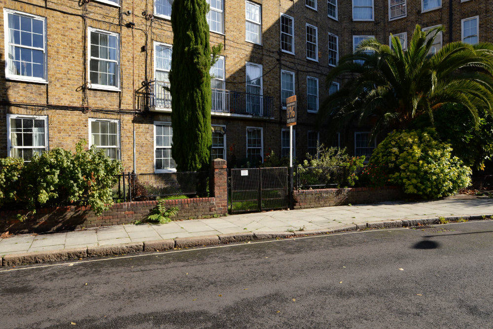 Stretcherbed Fences Hankey Place #3