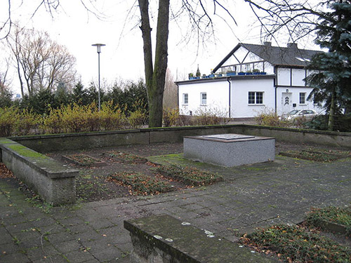 Soviet War Cemetery Leninhain #2