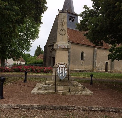 Oorlogsmonument Uzay-le-Venon #1