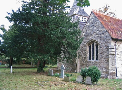 Oorlogsgraf van het Gemenebest All Saints Churchyard