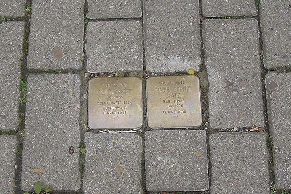 Stolpersteine Bahnhofstraße 15