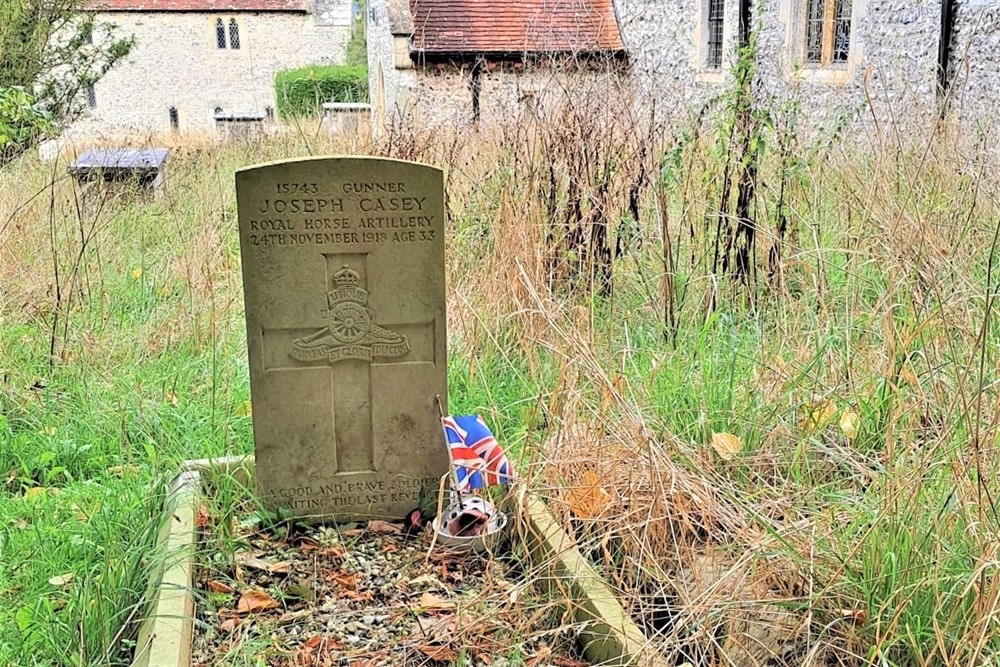 Commonwealth War Graves All Saints Churchyard