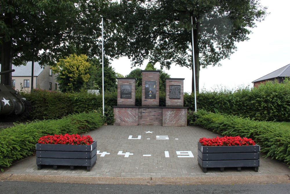 Liberation Memorial Mopertingen
