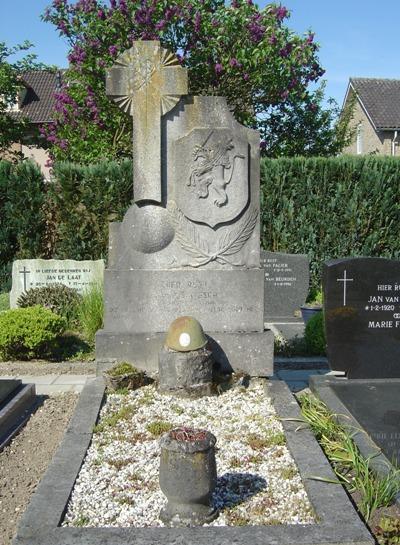 Dutch War Grave Haarsteeg #1