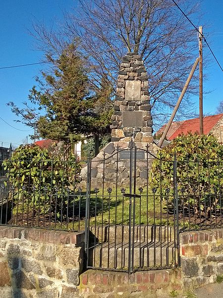 Bismarck- en WO1-monument Glossen